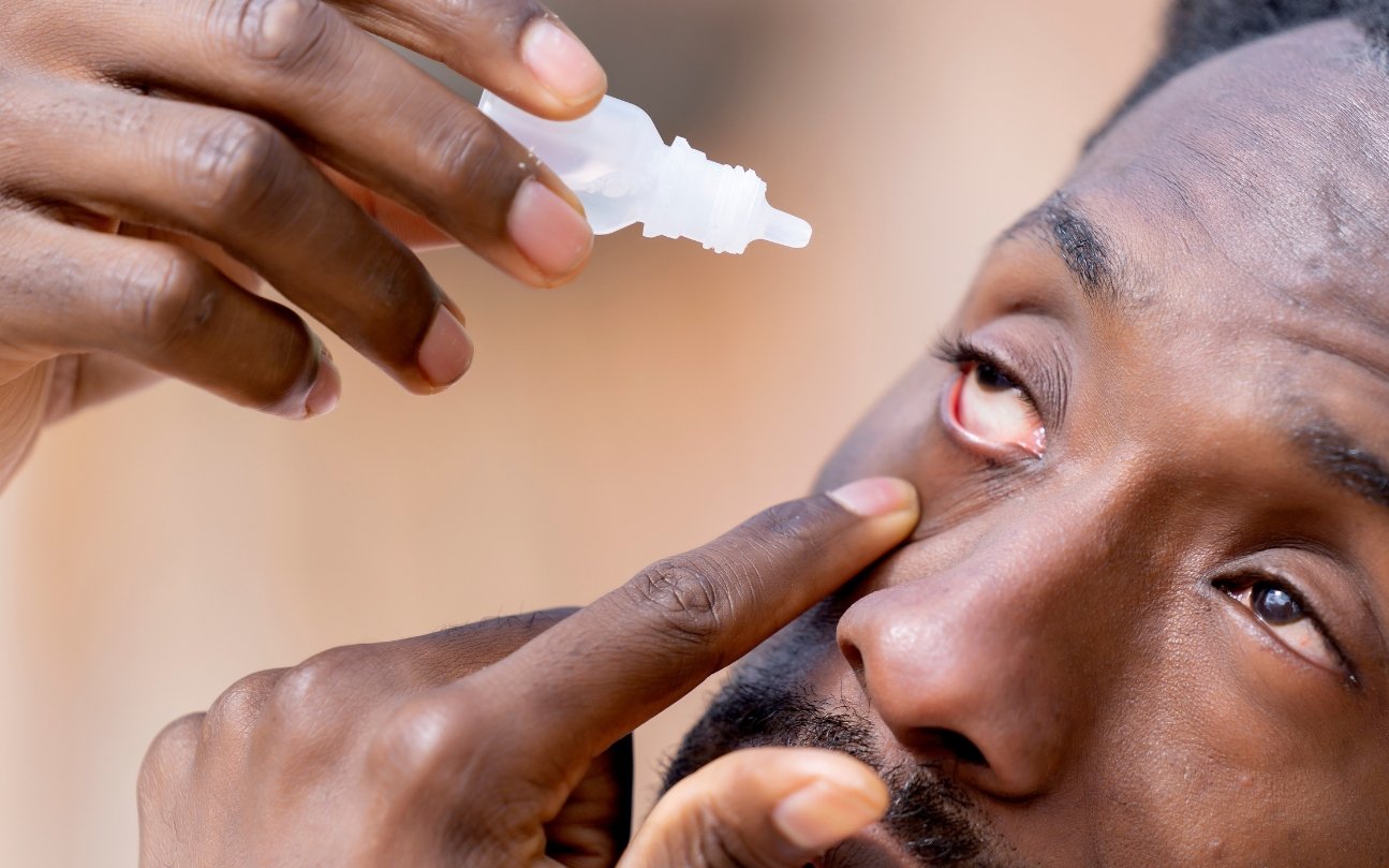 lifestyle changes to manage dry eye and reduce foreign body sensations